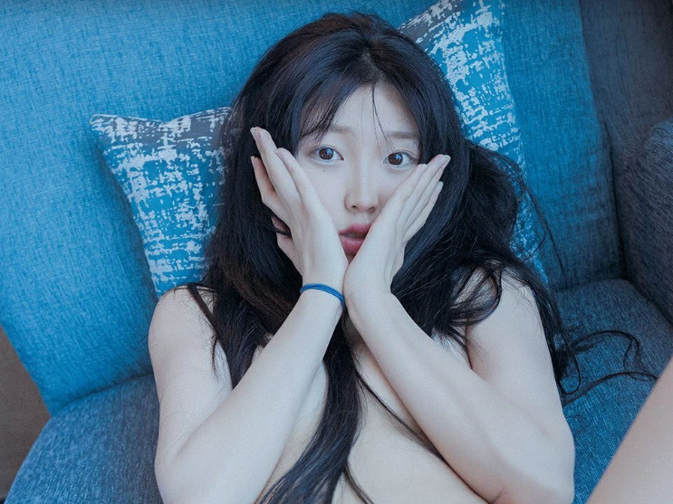 少女天花板级别福利 [11P]-黑狗绅士局