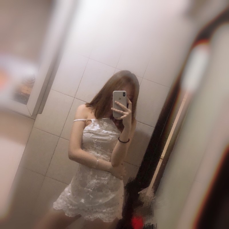 标题：高腰A字百搭皮短裙-黑狗绅士局