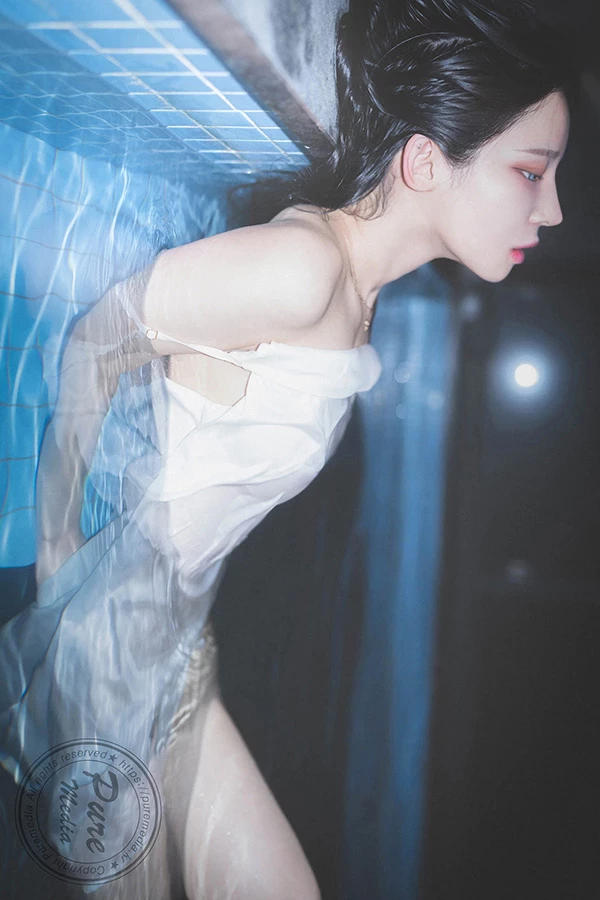 韩国美少女 Yeha 湿身浴巾 [36P]