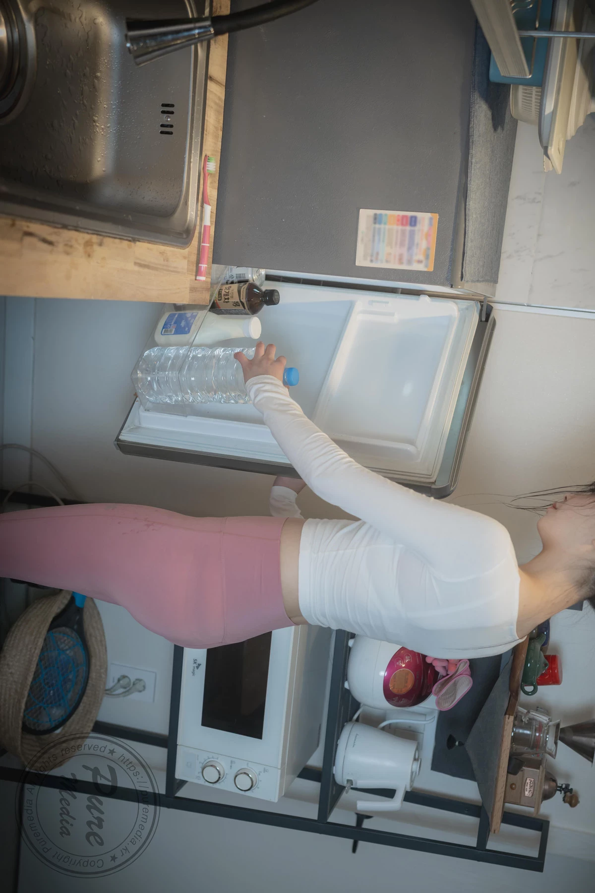 [Hina 히나] 瑜伽裤少女运动后洗漱 [70P]