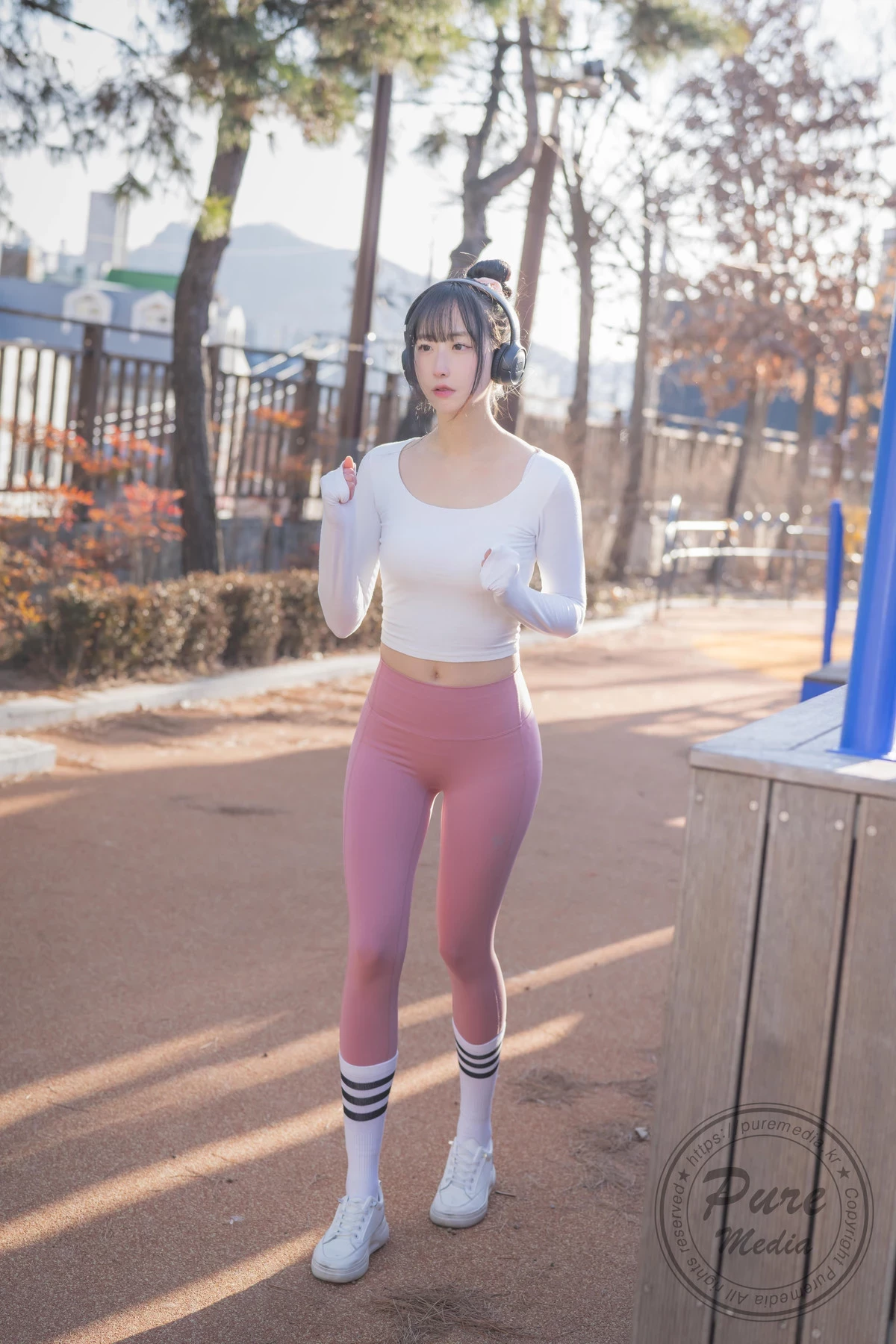 [Hina 히나] 瑜伽裤少女运动后洗漱 [70P]