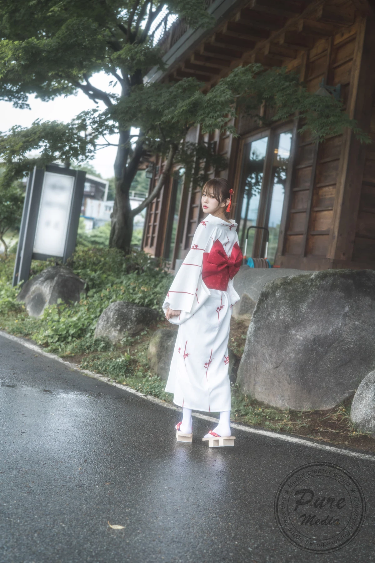 [Romi 로미] 笑容比糖还要甜.身材深藏不露 [57P]