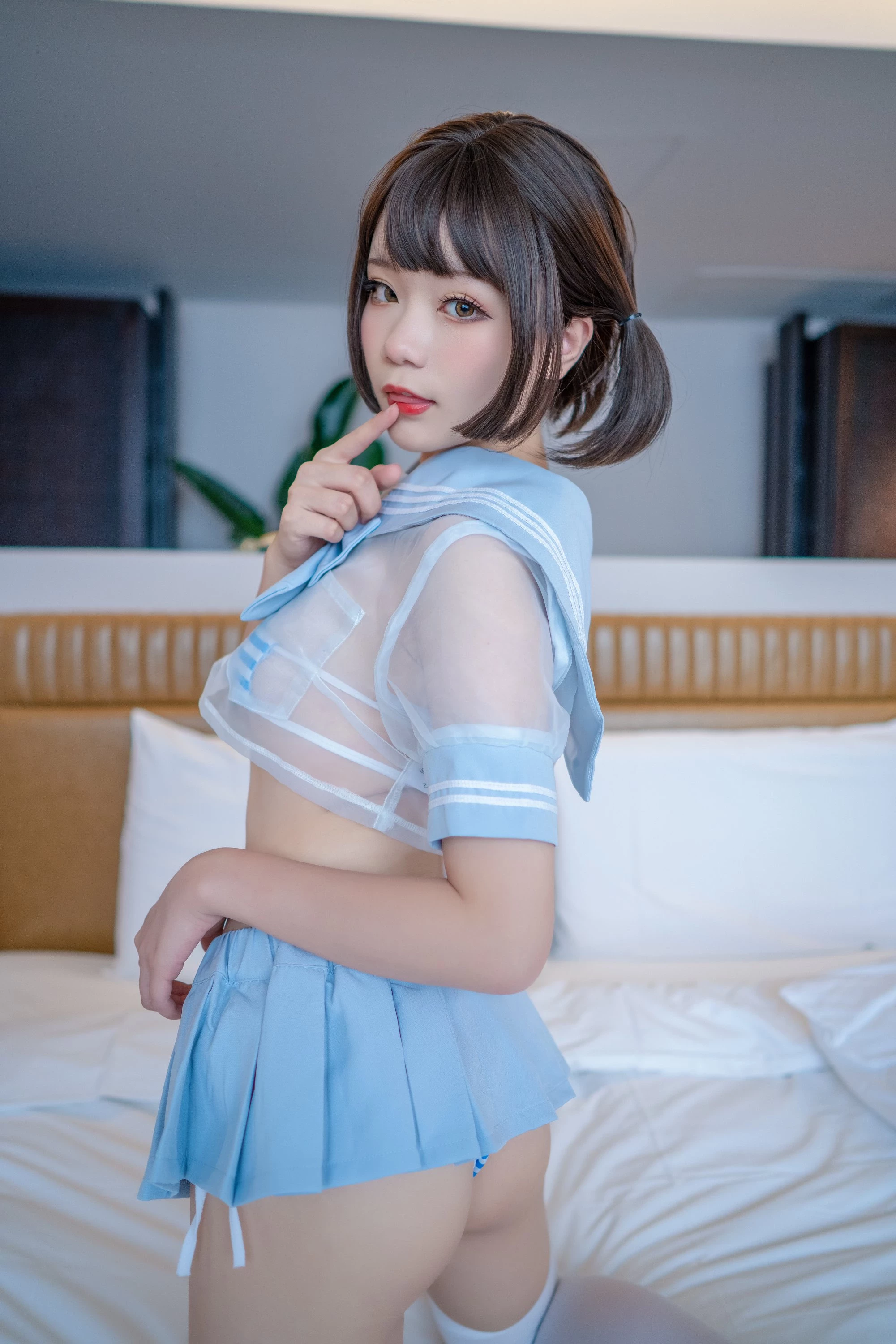 王胖胖u《 蓝色水手透明分体 》